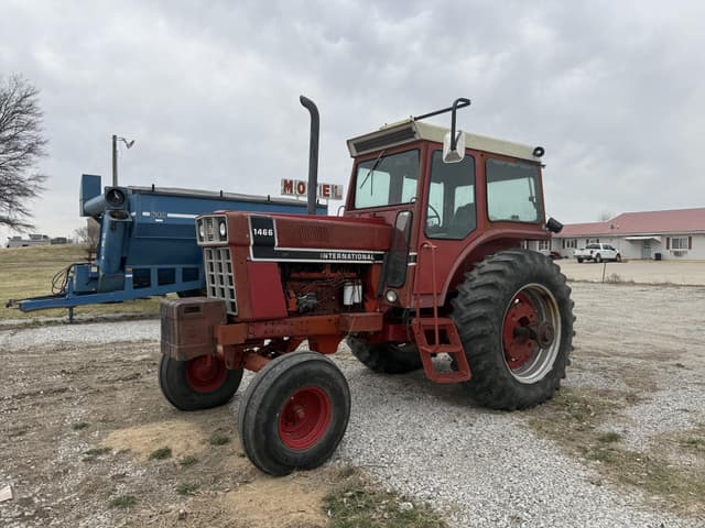 Image of International Harvester 1466 equipment image 1