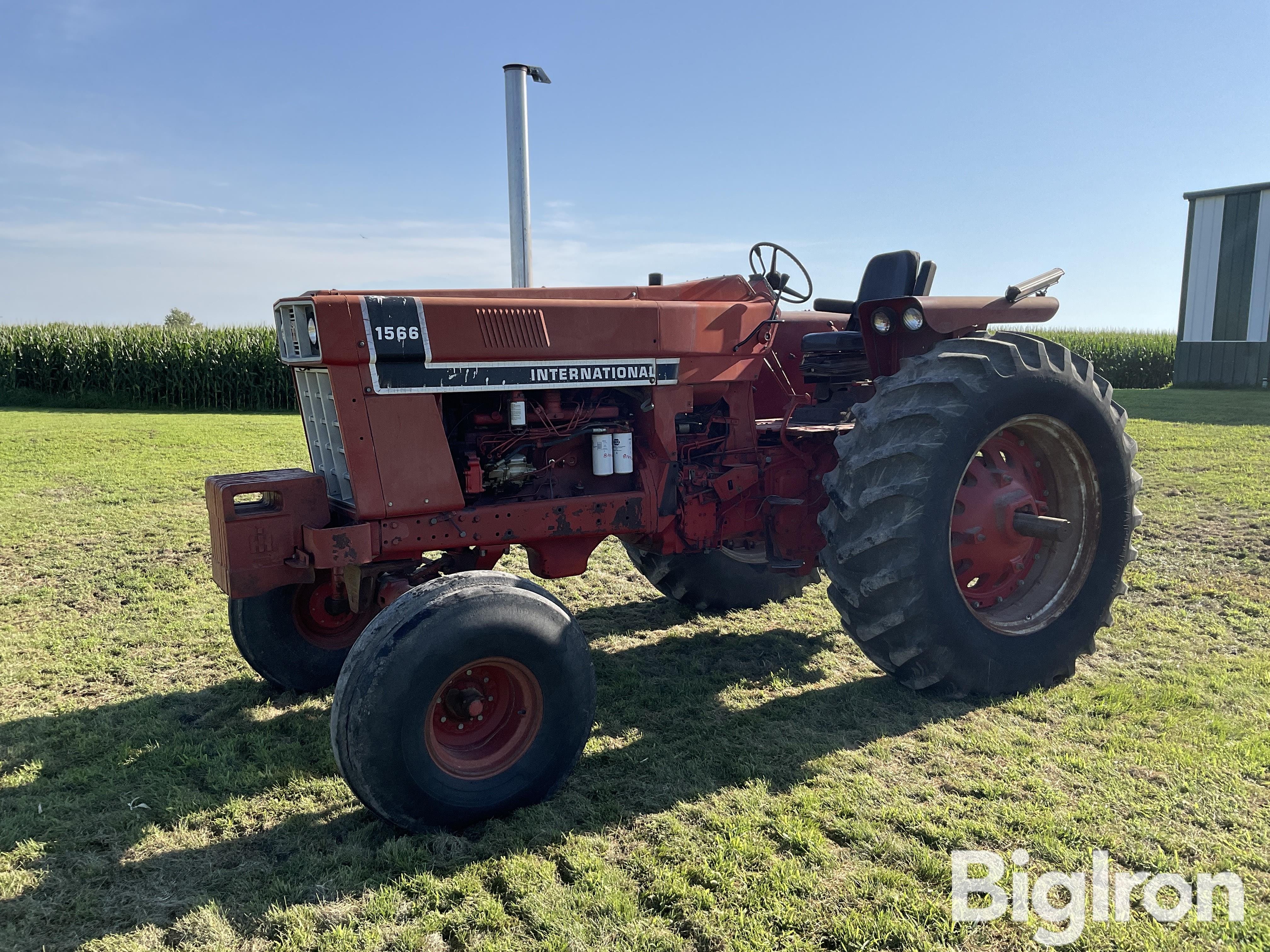 1976 International Harvester 1566 Equipment Image0