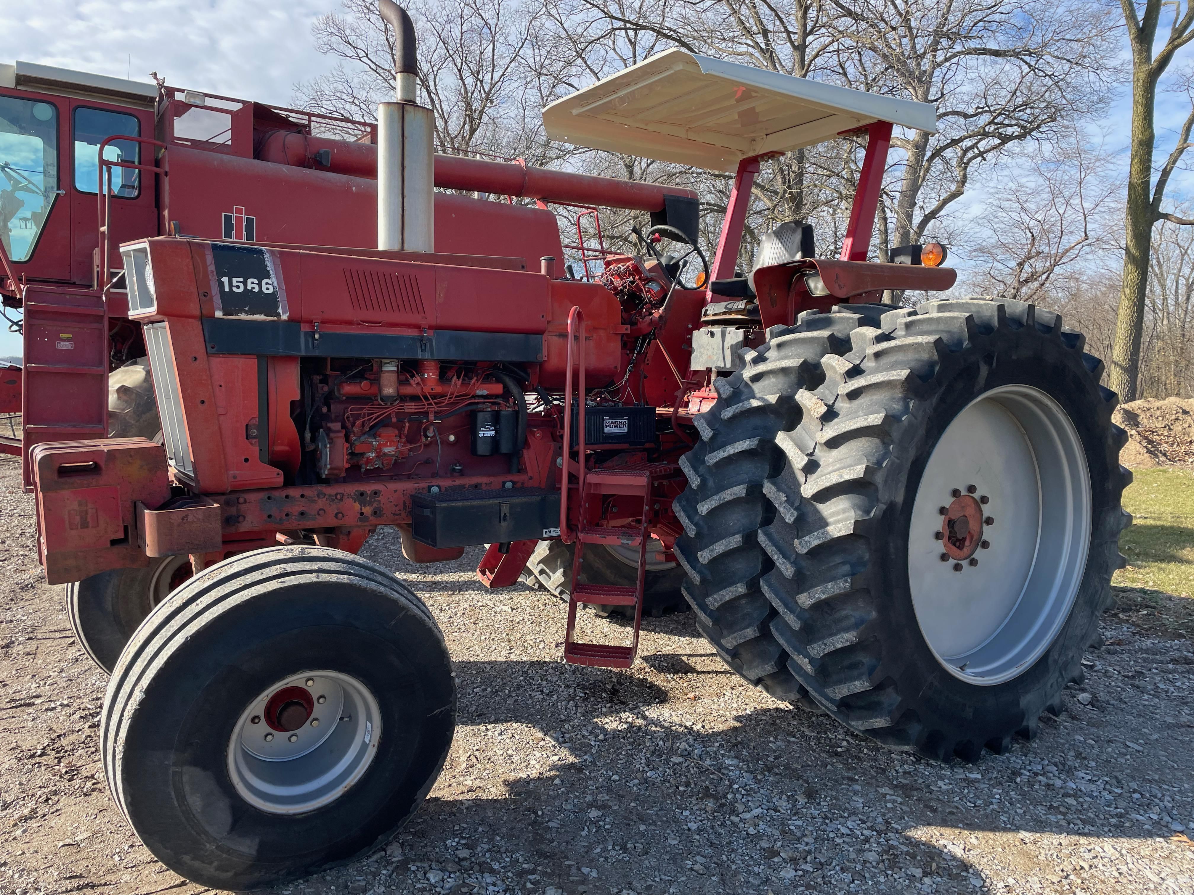 Main image International Harvester 1566
