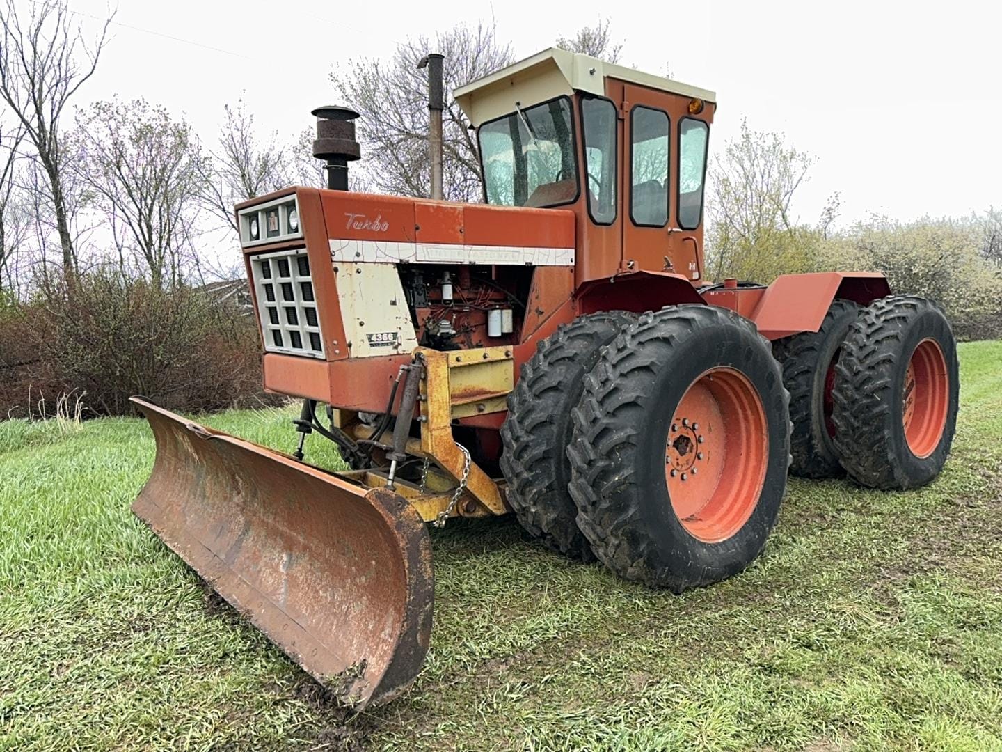 Main image International Harvester 4366