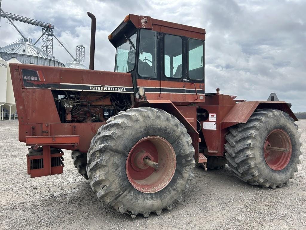 1976 International Harvester 4386 Equipment Image0