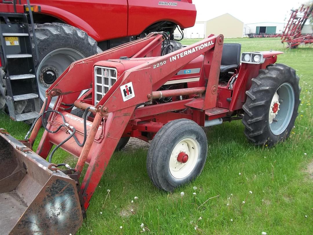 Image of International Harvester 574 Primary image