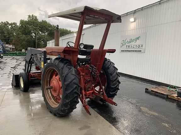 Image of International Harvester 666 equipment image 1