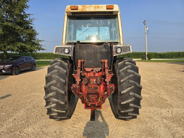 Image of International Harvester 886 equipment image 3