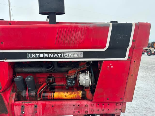 Image of International Harvester 966 equipment image 3