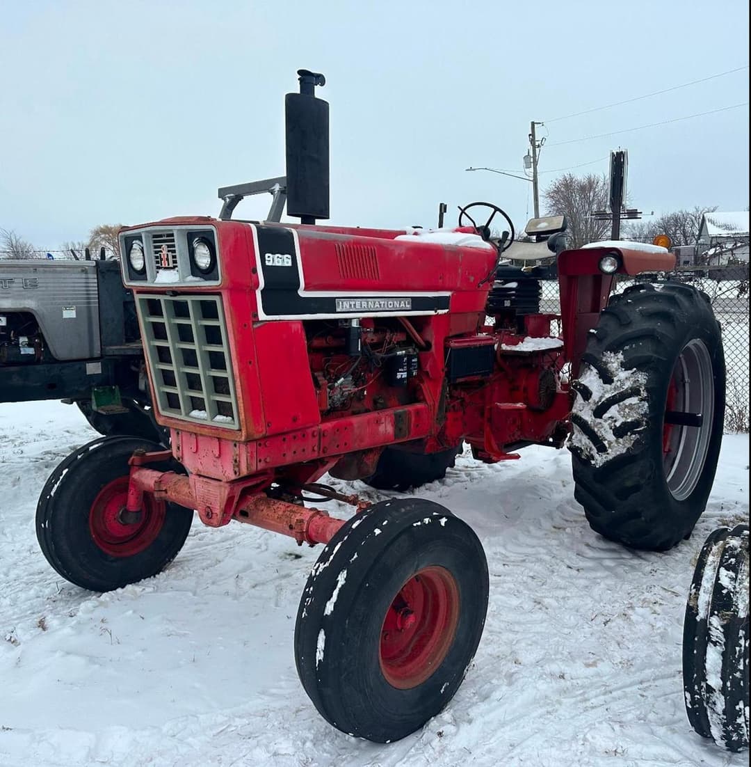 Image of International Harvester 966 Primary image