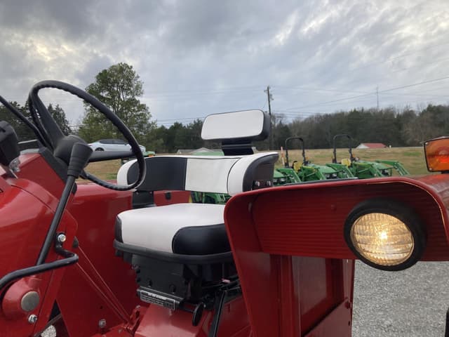 Image of International Harvester 966 equipment image 1