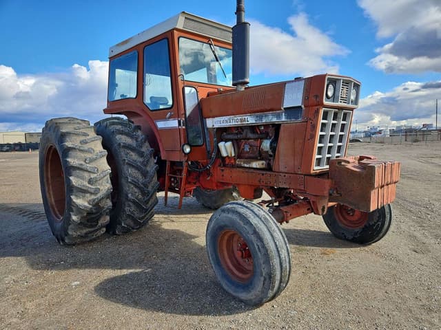 Image of International Harvester 1066 equipment image 3