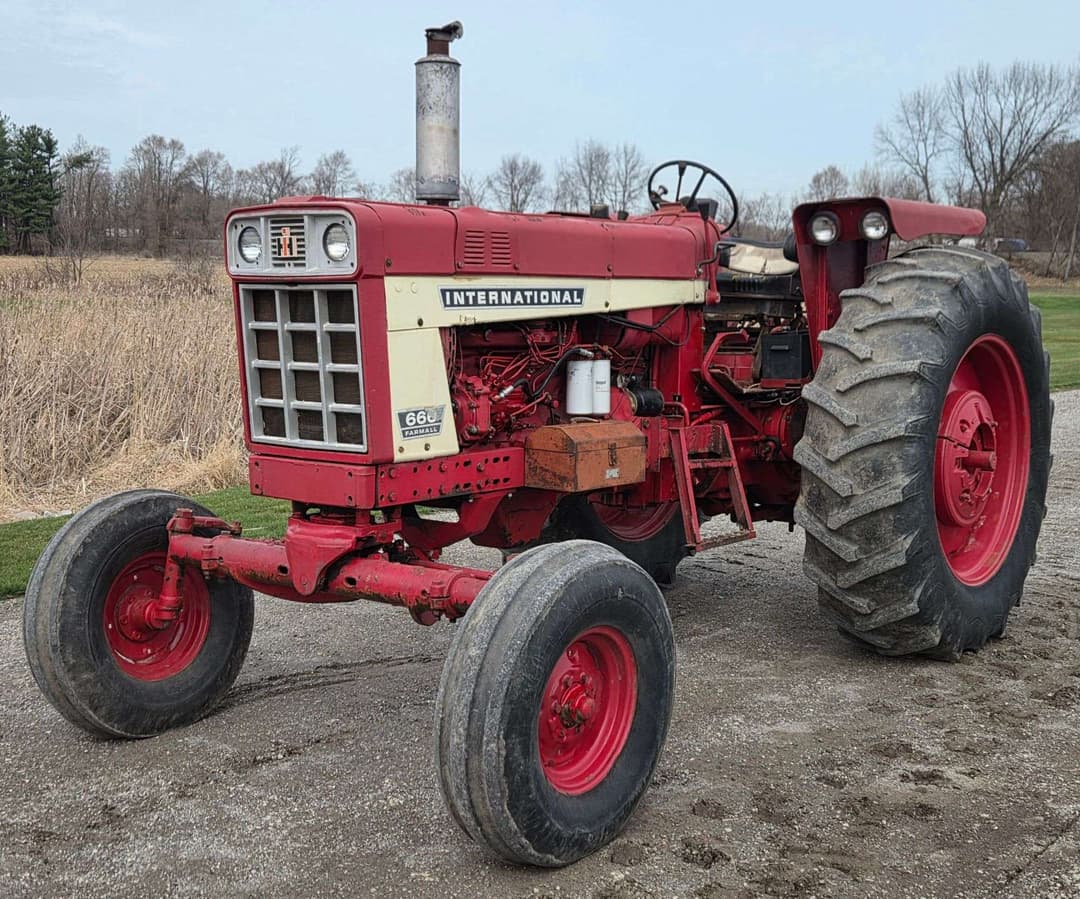 Image of International Harvester 666 Primary image