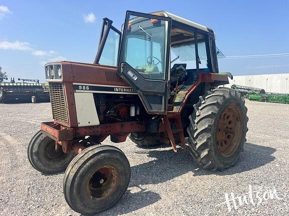 Image of International Harvester 986 equipment image 3
