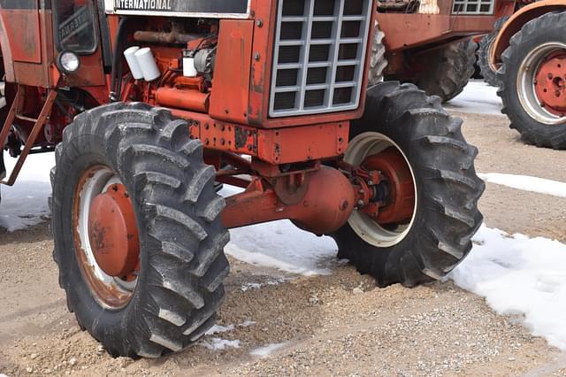 Image of International Harvester Hydro 100 equipment image 2