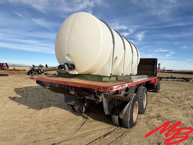 Image of International Loadstar 1800 equipment image 4