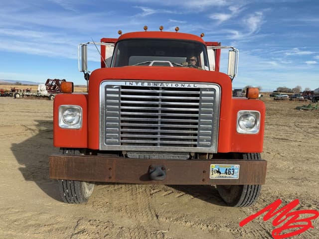 Image of International Loadstar 1800 equipment image 1
