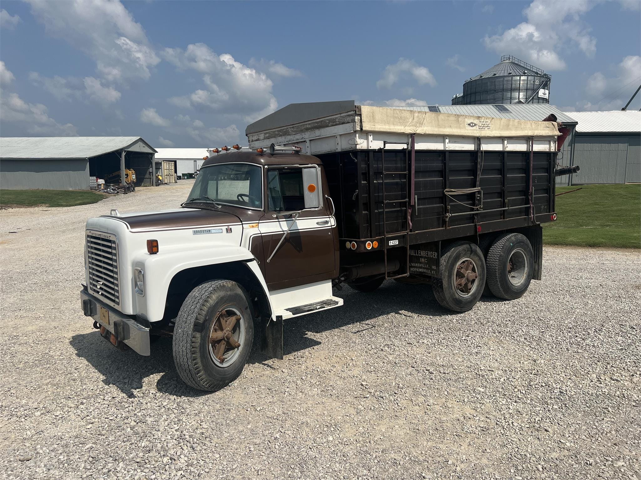 Main image International Loadstar