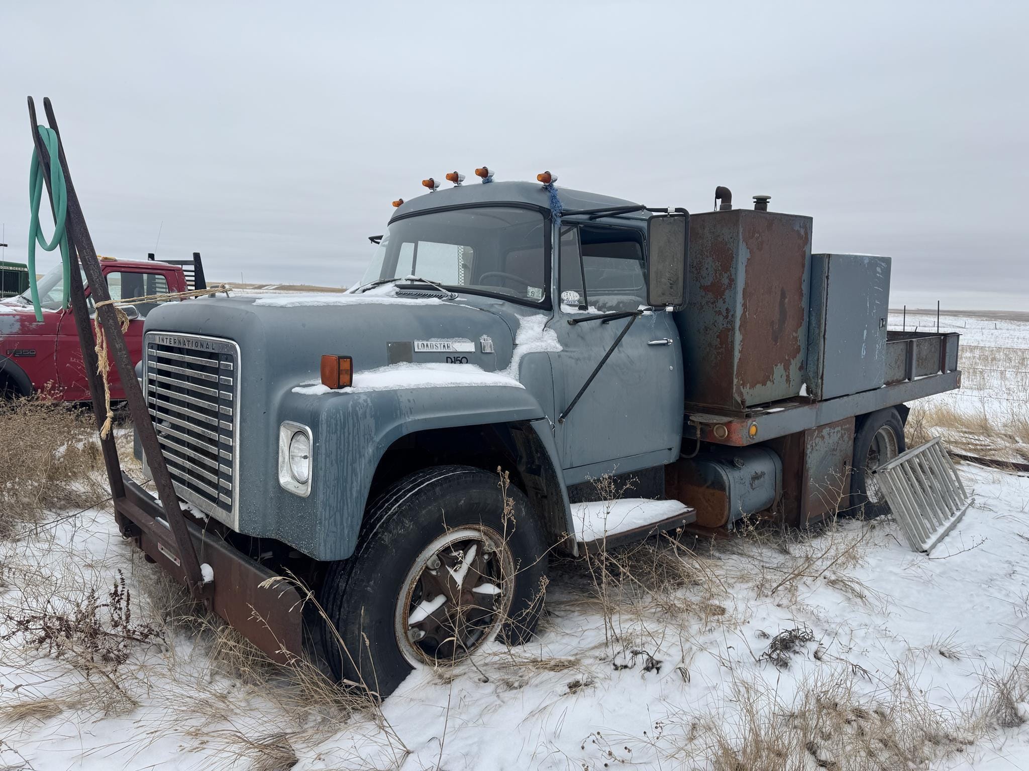 Main image International S1600