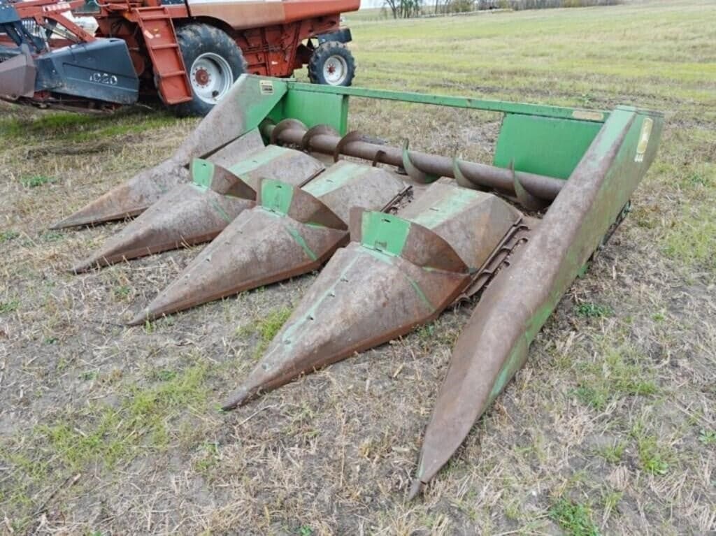 Image of John Deere 444 Primary image