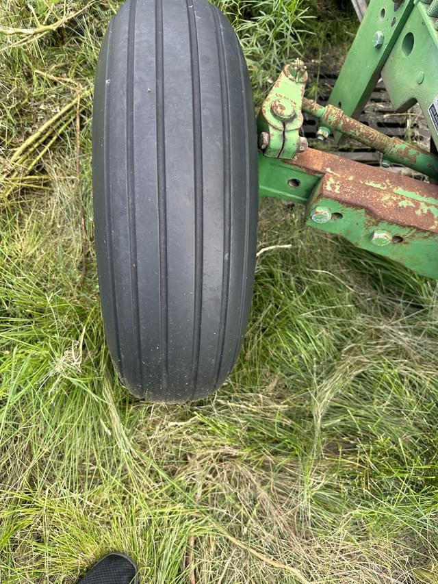 Image of John Deere 2040 equipment image 4