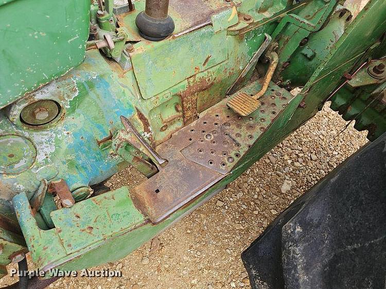 Main image John Deere 2240 10
