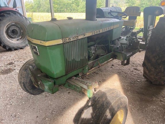 Main image John Deere 2440
