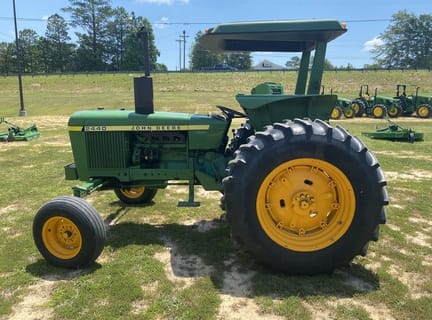 Main image John Deere 2440