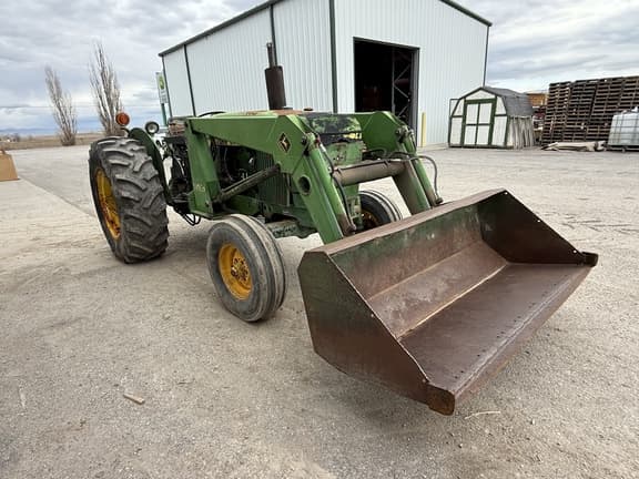 Image of John Deere 2440 equipment image 2