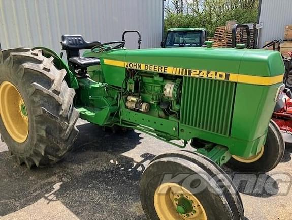 Image of John Deere 2440 equipment image 1