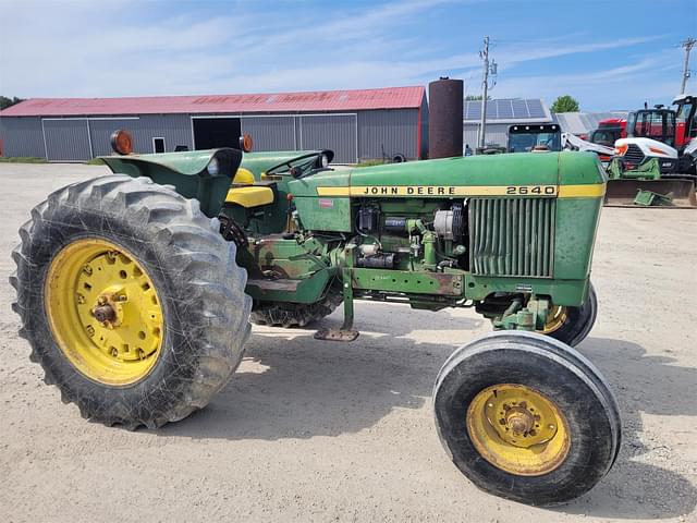 Image of John Deere 2640 equipment image 1