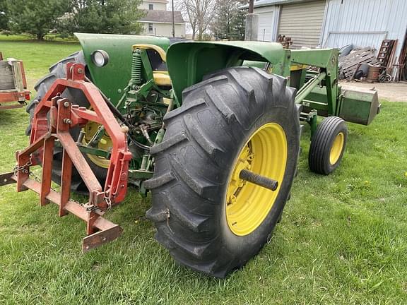 Image of John Deere 2640 equipment image 4