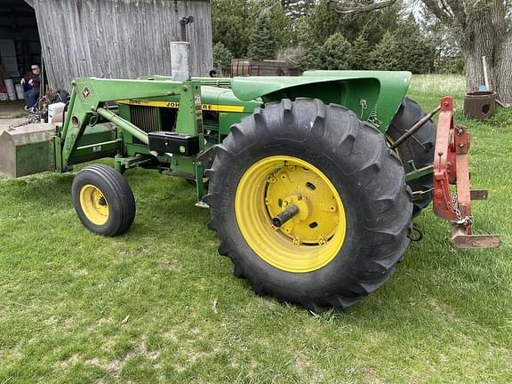 Image of John Deere 2640 equipment image 1