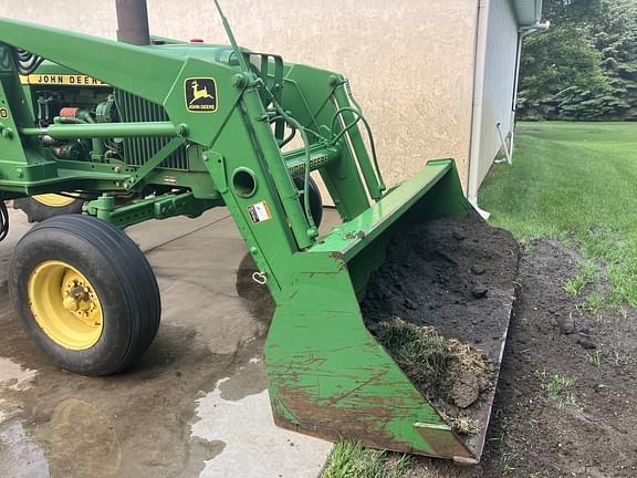 Image of John Deere 2640 equipment image 1