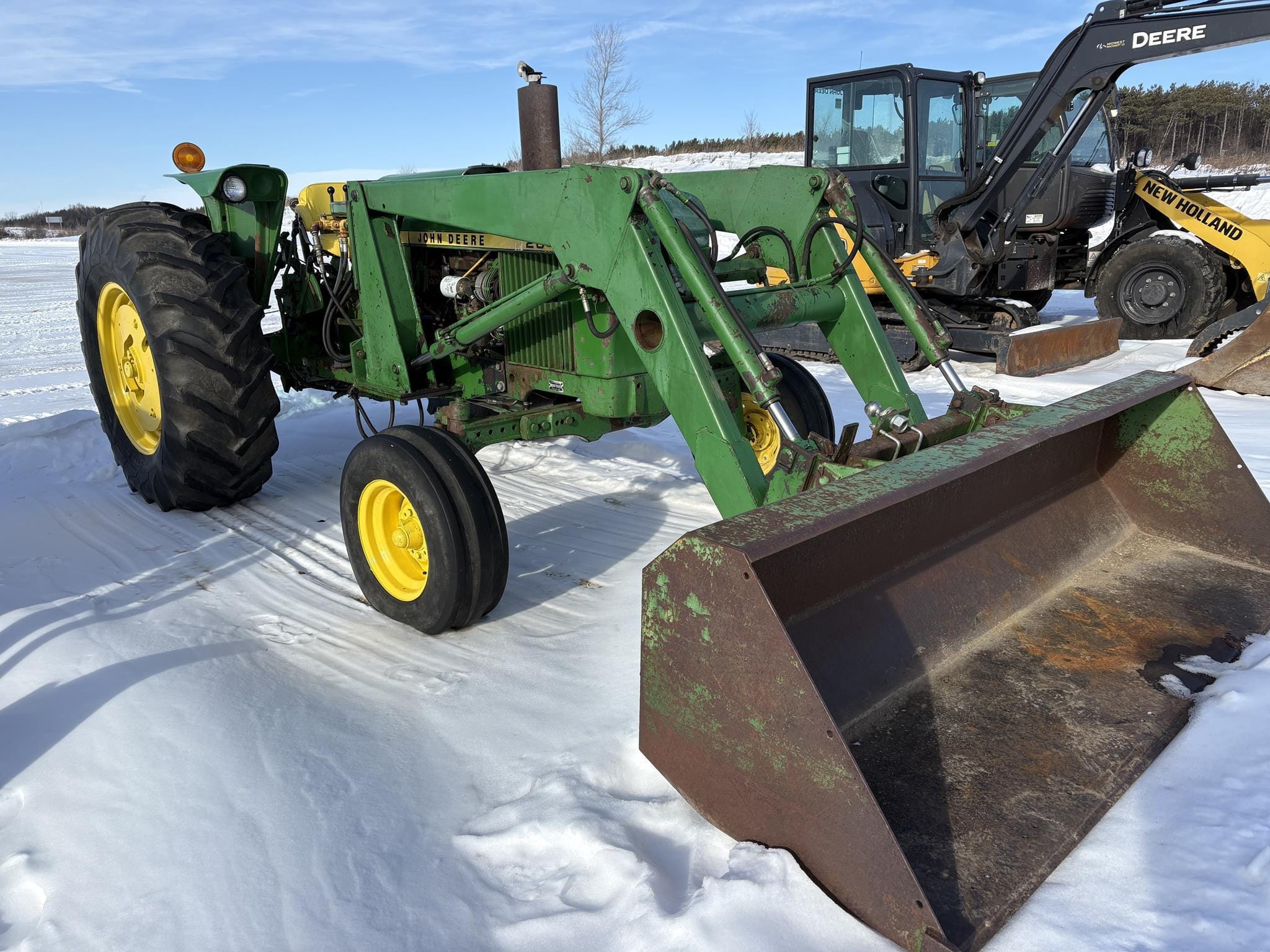 1976 John Deere 2640 Equipment Image0