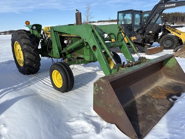 Image of John Deere 2640 equipment image 2