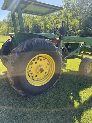 Image of John Deere 2640 equipment image 3