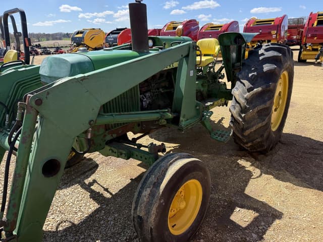 Image of John Deere 2640 equipment image 1