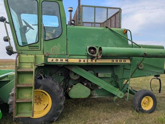 Image of John Deere 3300 equipment image 1