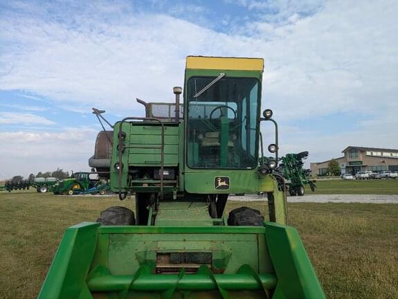 Image of John Deere 3300 equipment image 3