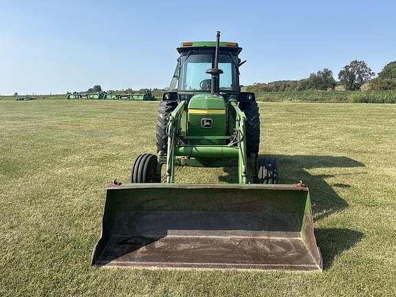 Image of John Deere 4030 equipment image 3