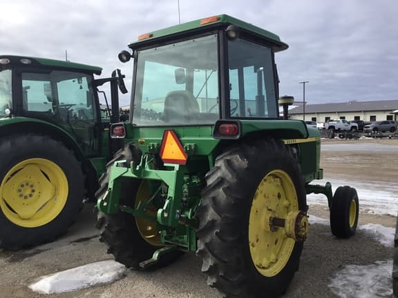 Image of John Deere 4030 equipment image 3