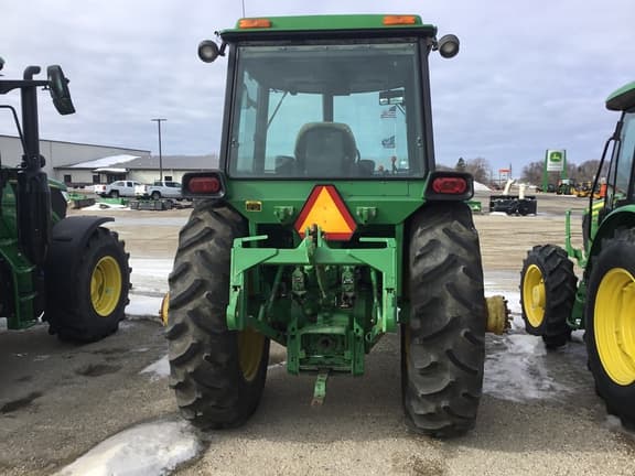 Image of John Deere 4030 equipment image 4