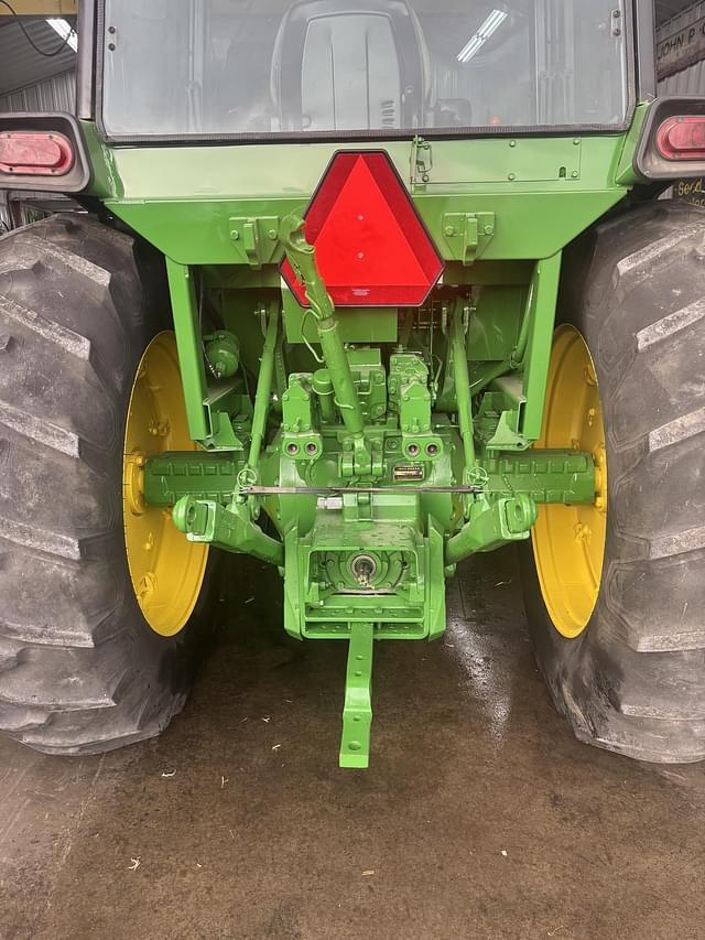 Image of John Deere 4230 equipment image 4