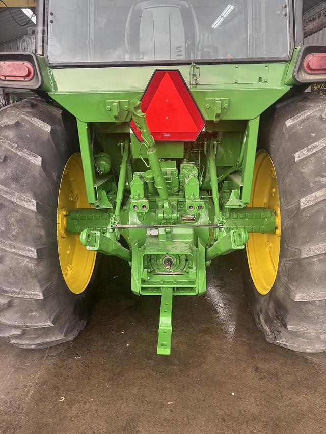 Image of John Deere 4230 equipment image 4