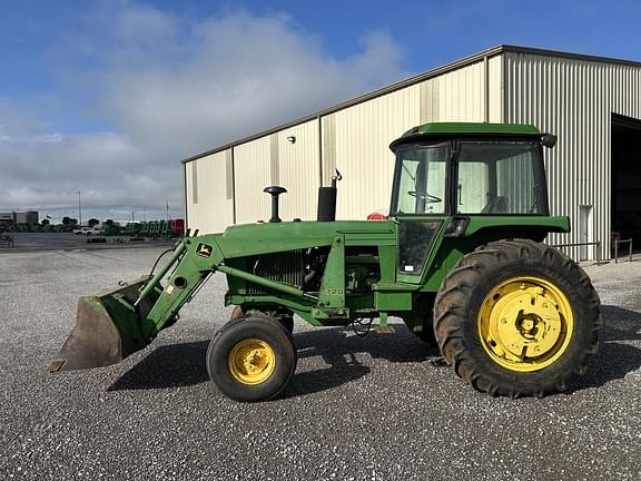 Image of John Deere 4230 equipment image 1