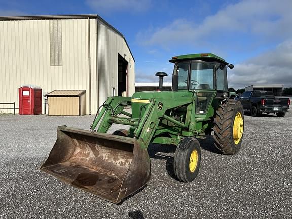 Image of John Deere 4230 Primary image