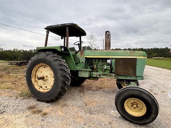Image of John Deere 4230 equipment image 1