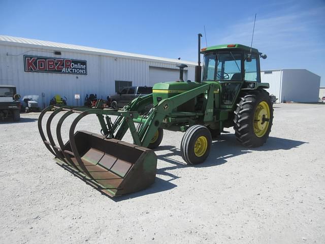 Image of John Deere 4230 equipment image 2