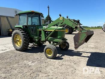 1976 John Deere 4230 Equipment Image0