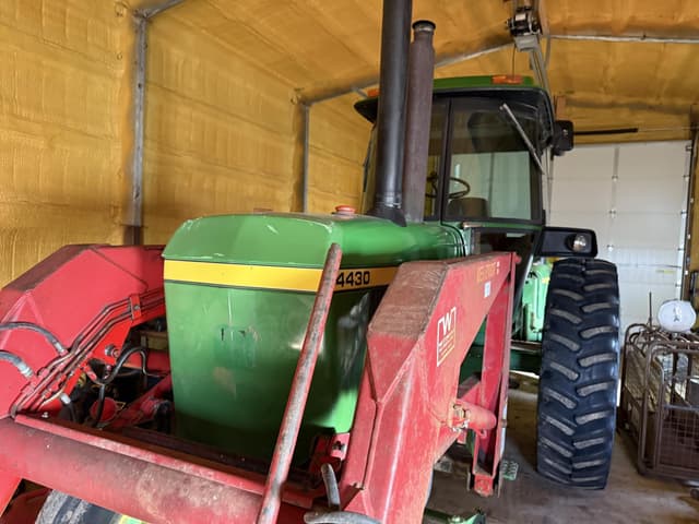 Image of John Deere 4430 equipment image 4