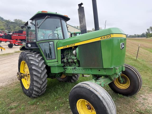 Image of John Deere 4430 equipment image 3