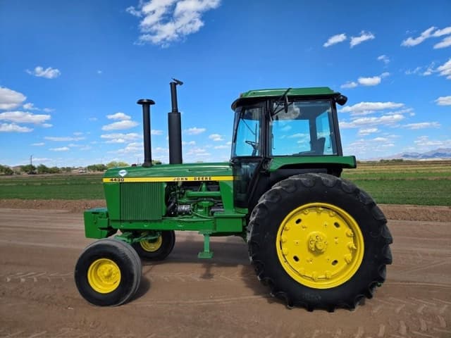 Image of John Deere 4430 equipment image 1