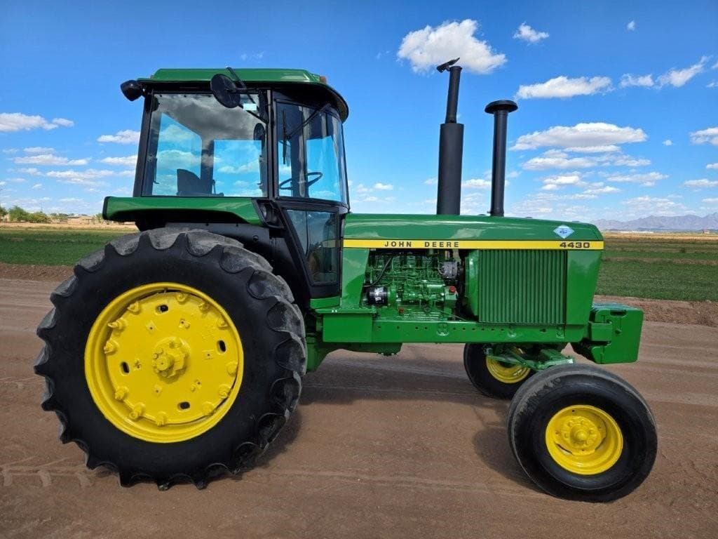 Image of John Deere 4430 Primary image